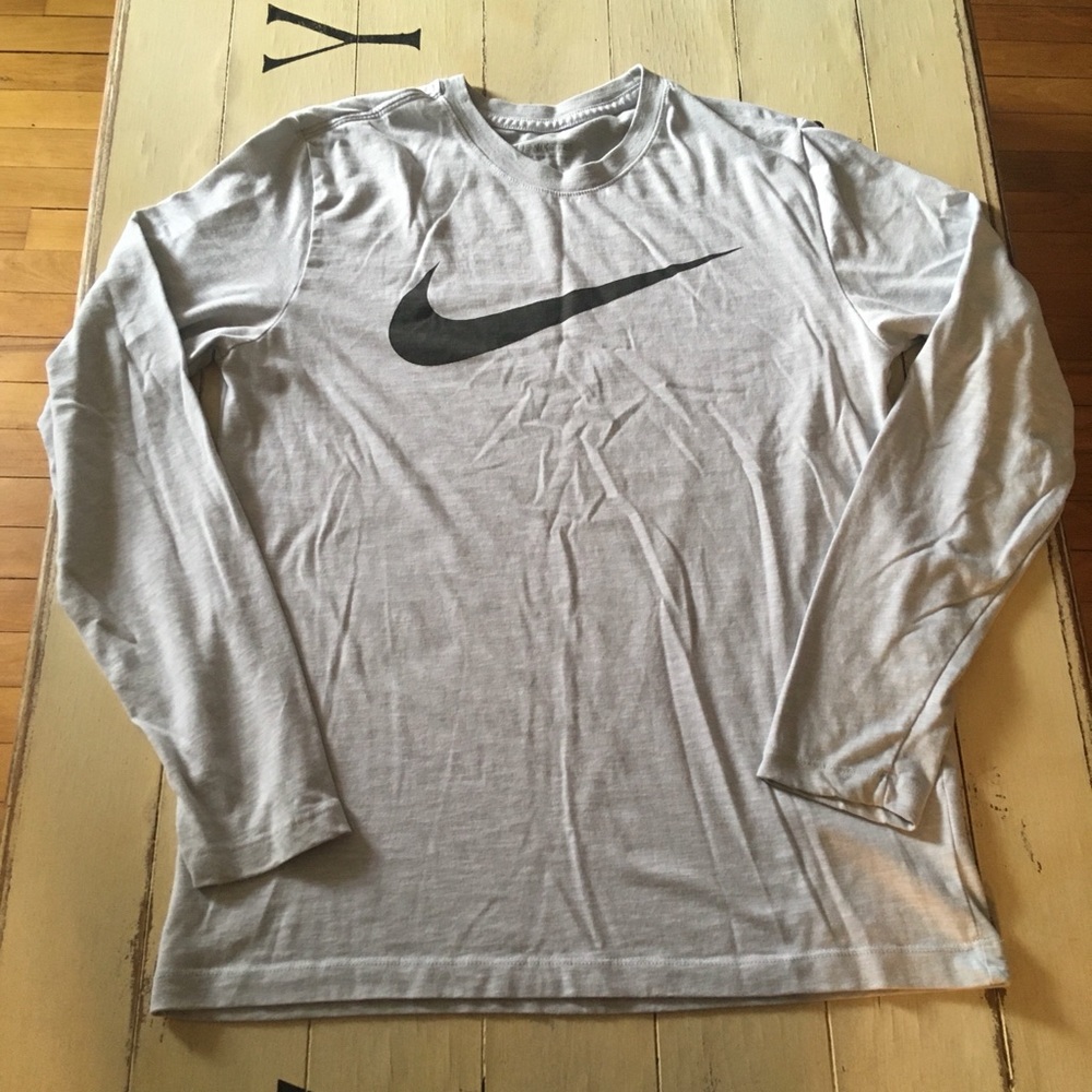 Nike Men's Long Sleeve Shirt White with Black Swoosh